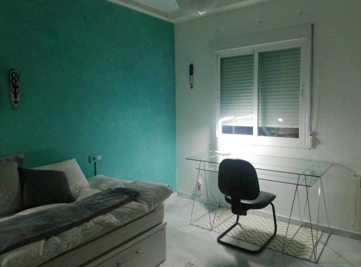 Comfortable Single Bluing Room B&B Гранада Экстерьер фото