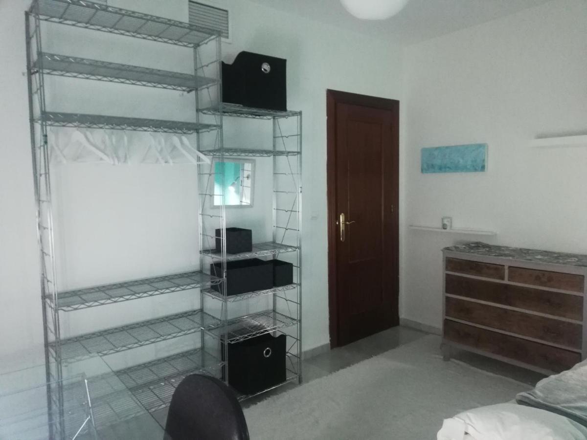 Comfortable Single Bluing Room B&B Гранада Экстерьер фото